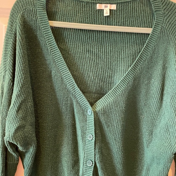 BP Cropped Button Down Cardigan Size XL - Picture 2 of 2